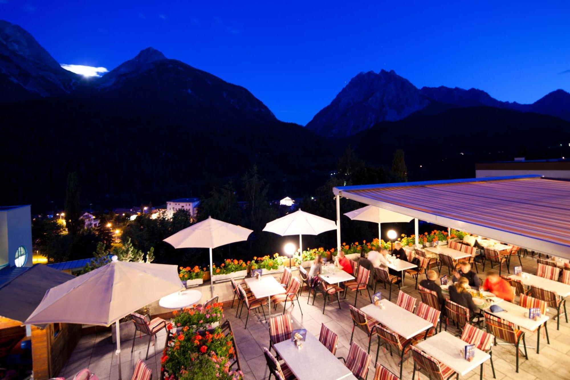 Hotel Astras Scuol Exterior foto