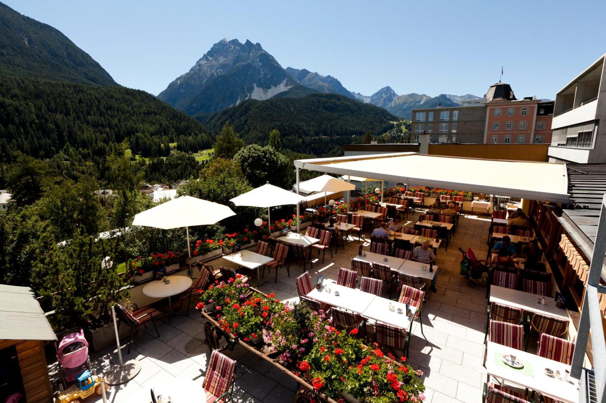 Hotel Astras Scuol Exterior foto