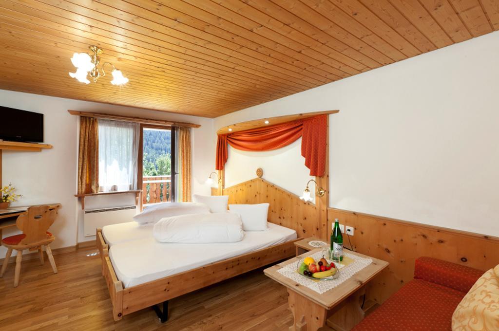 Hotel Astras Scuol Exterior foto