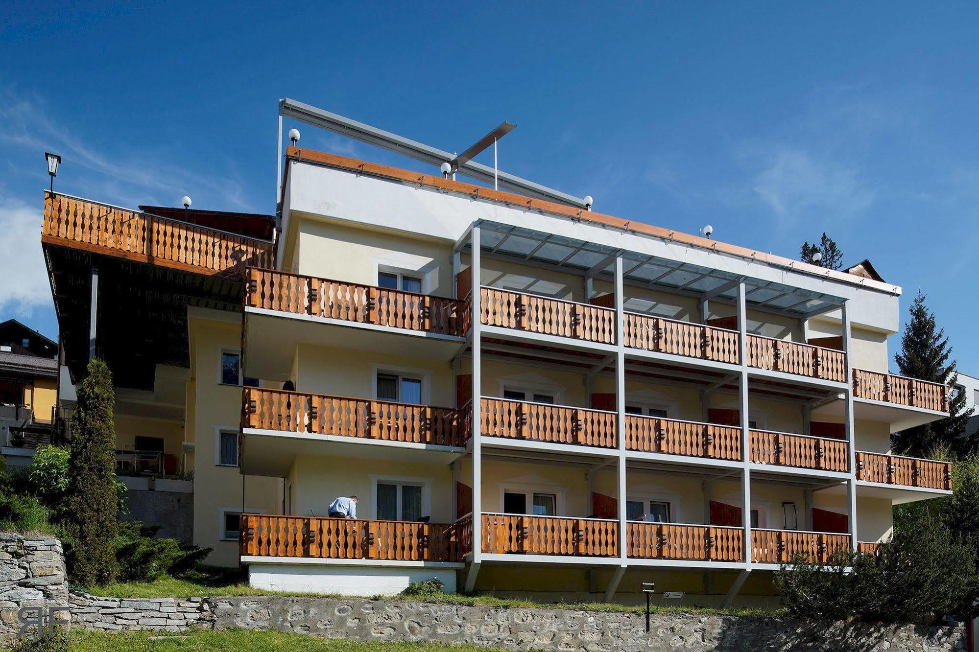 Hotel Astras Scuol Exterior foto