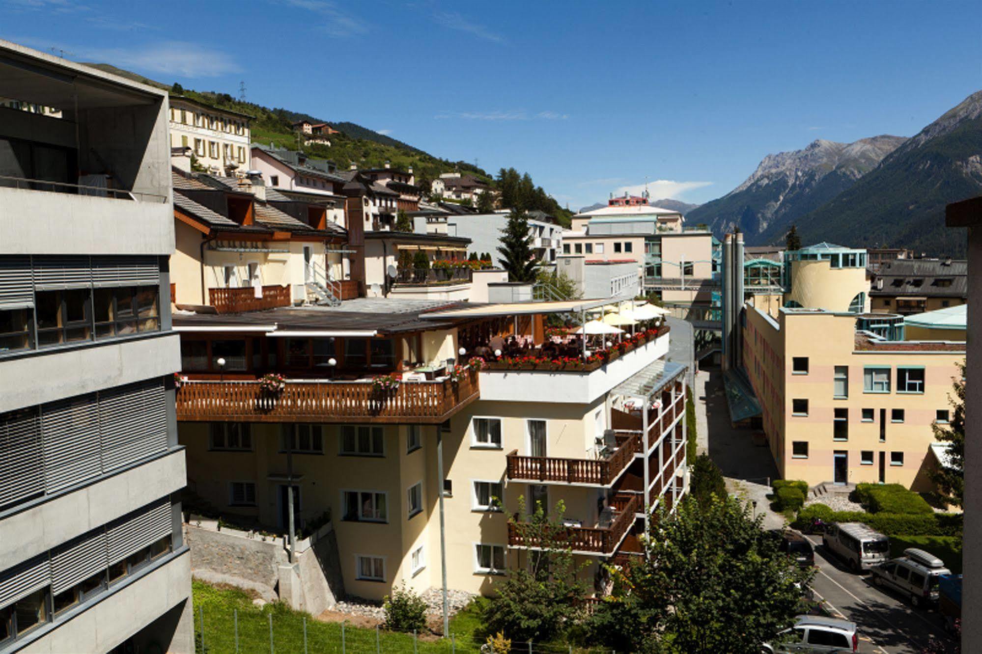 Hotel Astras Scuol Exterior foto